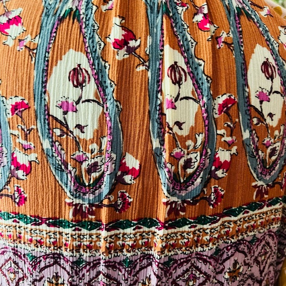 Button-Down Mixed Fabric Shirt - Picture 6 of 7